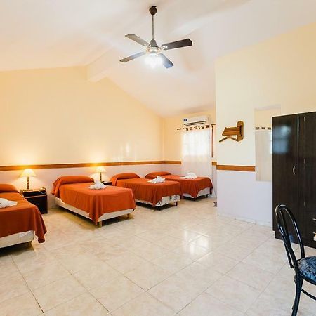 Hotel Turin Вила Карлос Пас Екстериор снимка