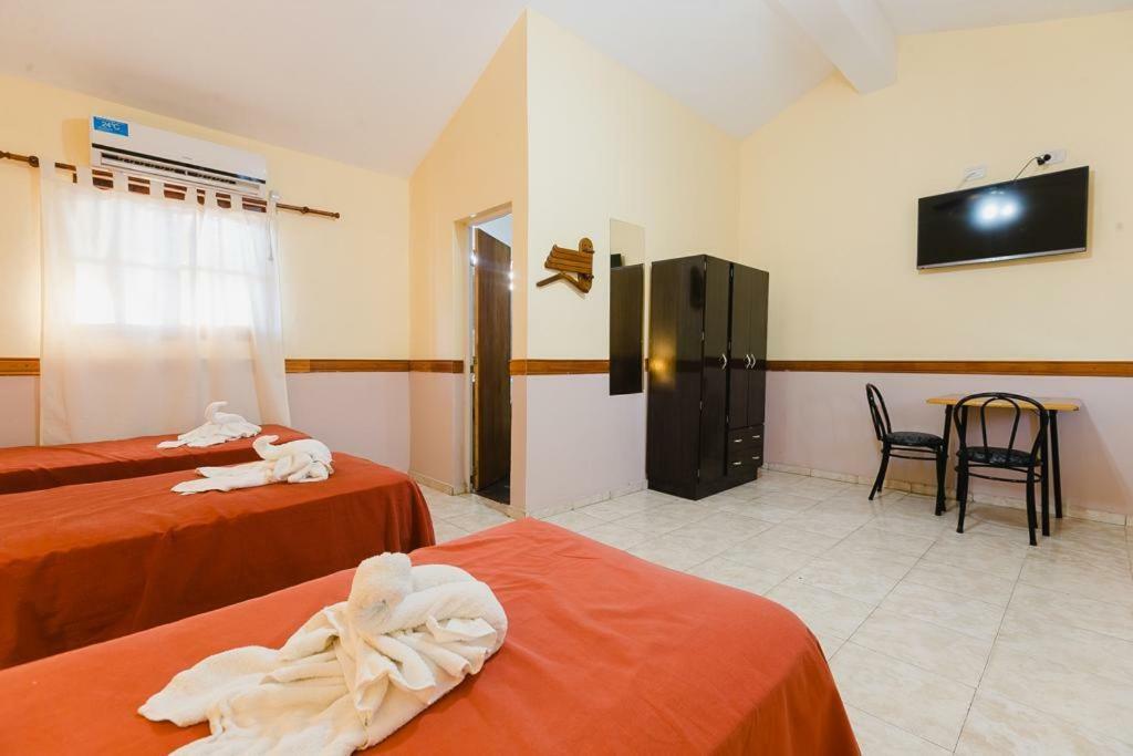 Hotel Turin Вила Карлос Пас Екстериор снимка